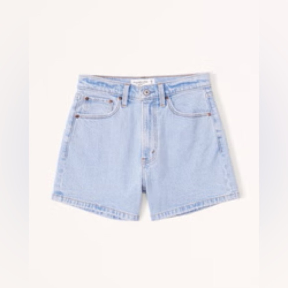 Abercrombie & Fitch The 4” Mom Short